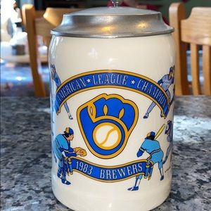 Vintage Milwaukee Brewers 1983 beer stein⚾️🍺